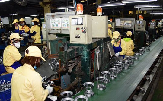 Nỗ lực giữ mục tiêu tăng trưởng