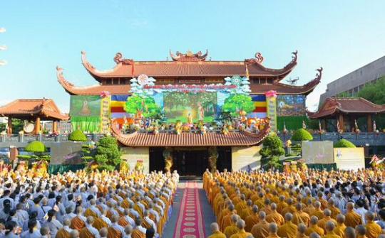 Đề nghị các tôn giáo không tổ chức các hoạt động tập trung đông người