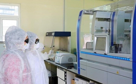 Mỹ cân nhắc nhập khẩu vật tư y tế từ Việt Nam để chống dịch COVID-19