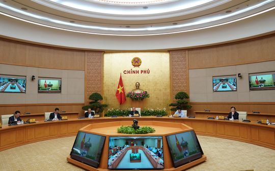Thủ tướng yêu cầu đóng cửa các dịch vụ không cần thiết