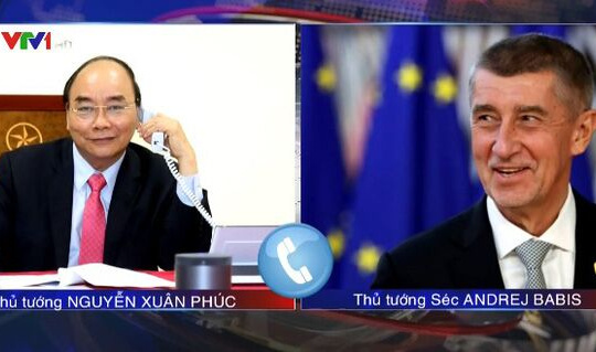 Thủ tướng điện đàm với Thủ tướng Czech