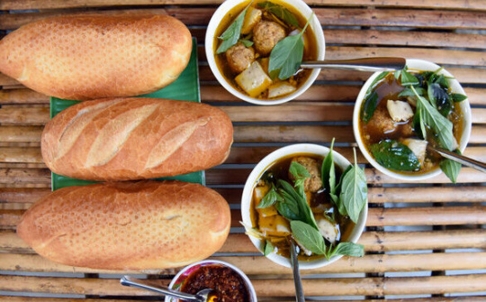 Google Doodle vinh danh bánh mì Việt Nam ở hơn 10 quốc gia
