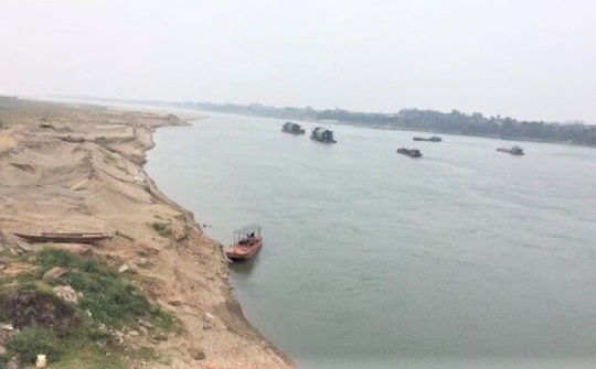 Phú Thọ: Quyết định tạm dừng hoạt động khai thác cát, sỏi trên tuyến sông Lô
