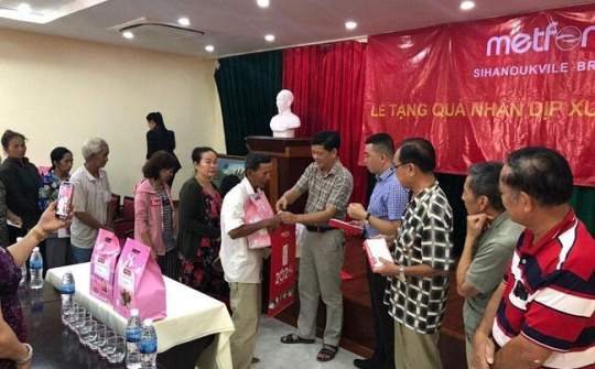 Tổng Lãnh sự quán tại Preah Sihanouk (Campuchia) đồng hành với Việt kiều trong dịch Covid-19