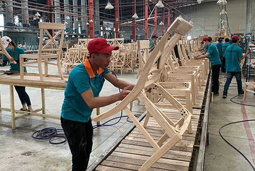 Đẩy mạnh xuất nhập khẩu gắn với xây dựng thương hiệu Việt