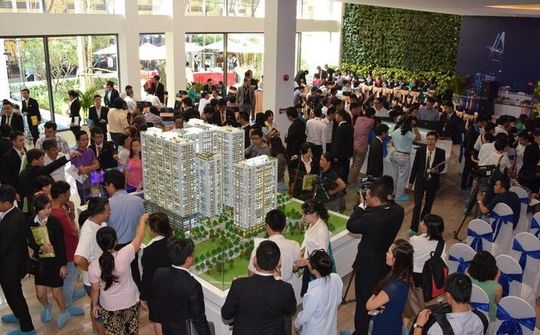 Đại dịch COVID - 19 là cơ hội và thách thức cho các nhà đầu tư bất động sản.