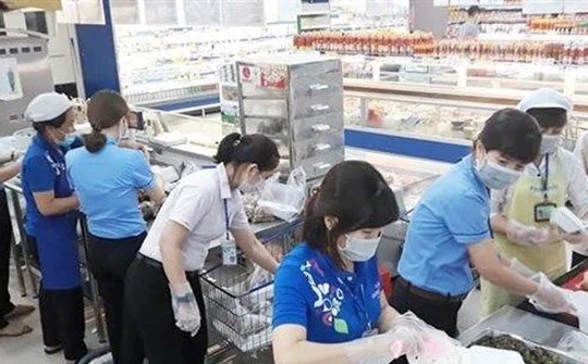 Doanh nghiệp chung tay cung cấp hơn 30.000 suất ăn cho các khu cách ly