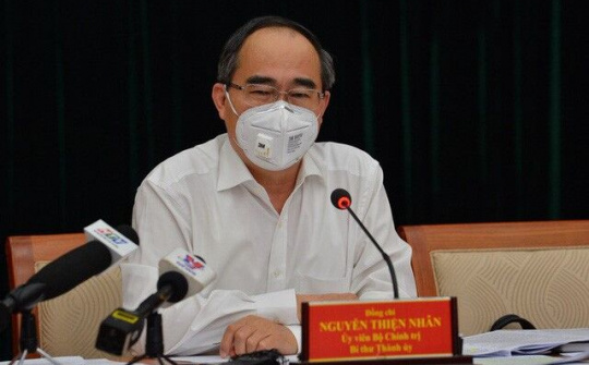 Bí thư Thành ủy TP HCM đề nghị xử phạt nghiêm người không đeo khẩu trang ra đường
