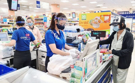 Doanh nghiệp, nhà bán lẻ TP.HCM đồng hành với người dân với tinh thần chống dịch tuyệt đối