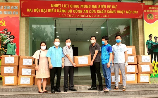 Nhiều tổ chức, cá nhân doanh nghiệp đồng hành ủng hộ phòng, chống dịch Covid-19