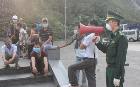 Người chiến sĩ hoãn hạnh phúc riêng để phục vụ công việc chung