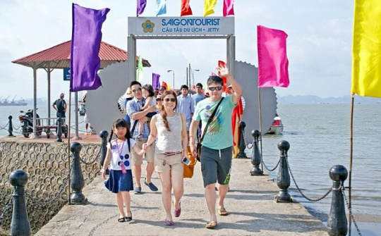 Ảnh hưởng dịch Covid-19: Lượng khách du lịch tại các khách sạn giảm 60 - 70%, thiệt hại khoảng 7 tỷ USD