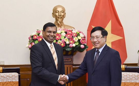 Phó Thủ tướng, Bộ trưởng Phạm Bình Minh tiếp Đại sứ Sri Lanka