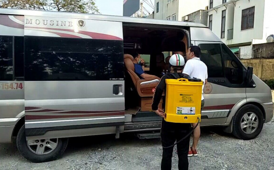Phòng chống dịch Covid 19: Thanh Hóa phun tiêu trùng, khử độc cho những chuyến xe khách trở về từ Hà Nội