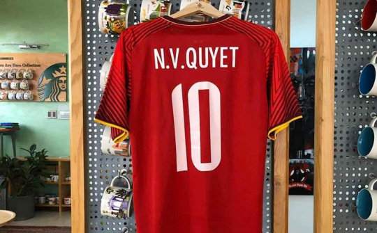 Các chân sút Việt Nam chung tay kêu gọi "đá bay" dịch bệnh