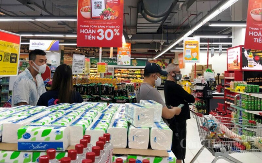 Doanh nghiệp ứng phó kinh doanh trong mùa dịch bệnh