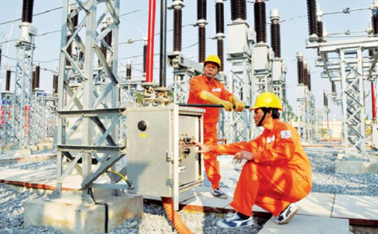 Bộ Công Thương đề xuất giảm giá điện 10%