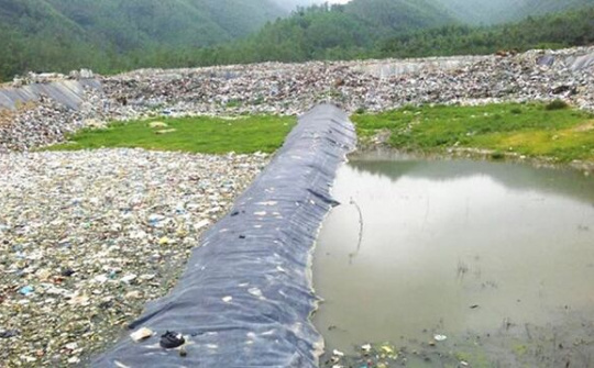 Ứng dụng công nghệ sinh học trong kiểm soát ô nhiễm nước rỉ rác