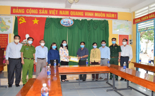 An Giang: Bí thư Tỉnh ủy thăm và động viên lực lượng phòng, chống dịch COVID-19 trên địa bàn tỉnh