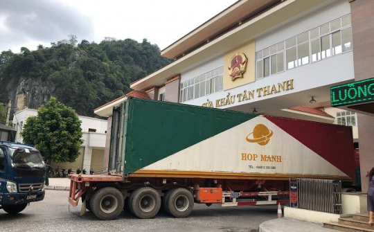Thúc đẩy thông quan nông sản qua biên giới