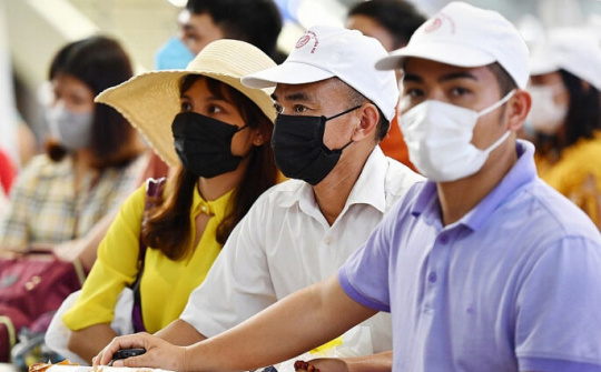 Hỗ trợ trực tiếp cho người dân gặp khó khăn do COVID-19
