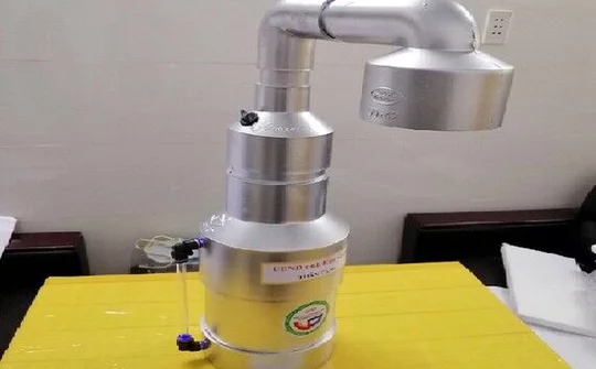Hậu Giang tặng Hà Nội thiết bị sát khuẩn thông minh chống dịch
