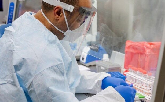 Thử nghiệm vắcxin chống COVID-19 của Italy cho kết quả tích cực