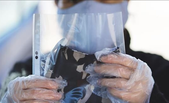 Chiếc khẩu trang nhỏ bé của người Việt chan chứa tình cảm ở Mátxcơva