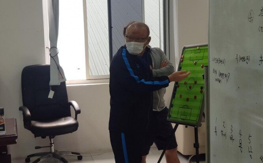 Hai nhiệm vụ thầy Park phải giải quyết sau mùa dịch