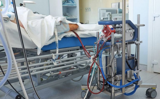 Phi công người Anh đã âm tính với SARS-COV-2, tuy nhiên chưa có dấu hiệu hồi phục