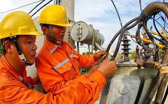 Chính phủ đồng ý giảm giá điện vì Covid-19