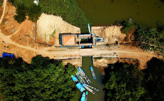 Hạn mặn khốc liệt ở ĐBSCL và cuộc chiến “chống” … trời!