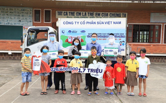 Vinamilk : Dành 12,5 tỷ đồng chăm sóc dinh dưỡng cho trẻ em có hoàn cảnh khó khăn