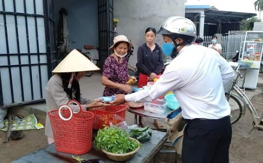 Thầy giáo thầm lặng góp sức phòng, chống dịch Covid-19