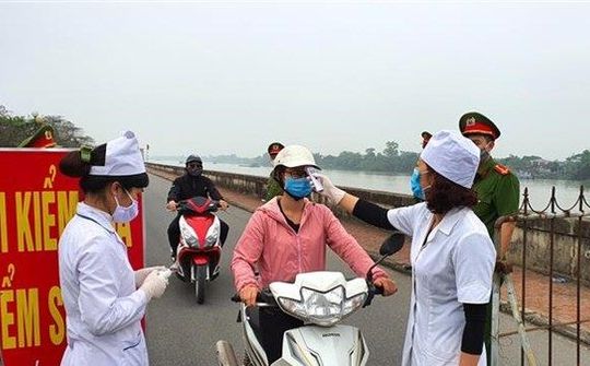 Hãng tin Đức DPA ghi nhận Việt Nam ứng phó dịch thành công nhờ sự đoàn kết của toàn xã hội