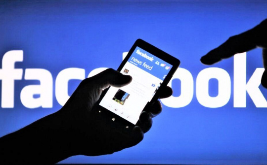 Từ 15/4/2020, tự ý đăng ảnh người khác lên Facebook có thể bị phạt đến 20 triệu đồng