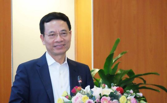 Bộ trưởng Nguyễn Mạnh Hùng giữ chức Chủ tịch Hội Hữu nghị Việt Nam - Ấn Độ