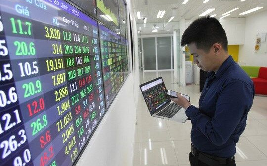 Nhiều khoản phí, lệ phí lĩnh vực chứng khoán sẽ được giảm 50%