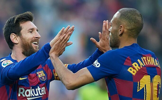 Braithwaite: 'Messi hay, nhưng tôi nhanh nhất Barca'