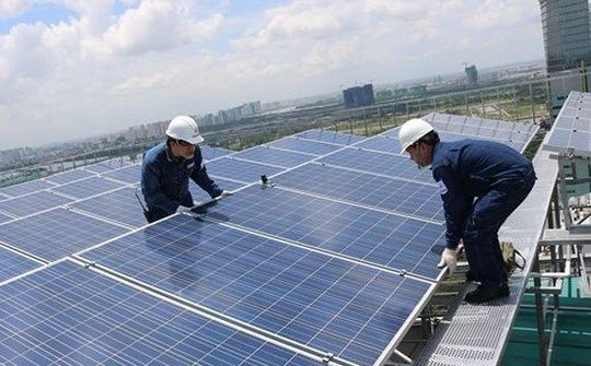 Đầu tư điện mặt trời áp mái đang sôi động trở lại