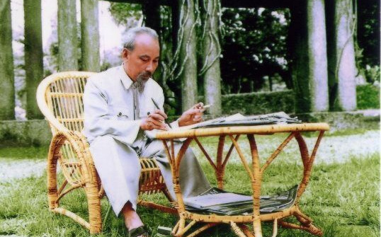 Tư tưởng Hồ Chí Minh về tính nhân dân của nền báo chí cách mạng