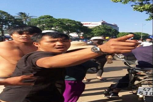 Đắk Lắk: Khởi tố 02 đối tượng về hành vi chống người thi hành công vụ