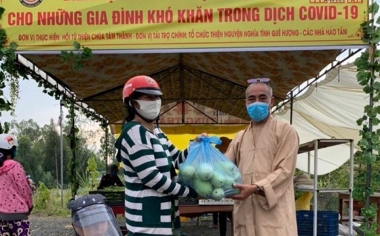 Đồng Tháp: Gian hàng “tình nghĩa” giá 0 đồng chia sẻ với người nghèo