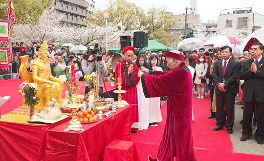 Gắn kết nguồn cội nhớ về quê hương thông qua ngày Quốc tổ Việt Nam toàn cầu