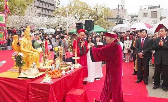 Gắn kết nguồn cội nhớ về quê hương thông qua ngày Quốc tổ Việt Nam toàn cầu