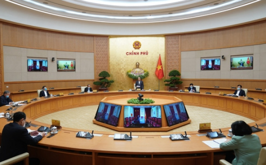 Gov’t elaborates on emergency package for COVID-19 affected ones