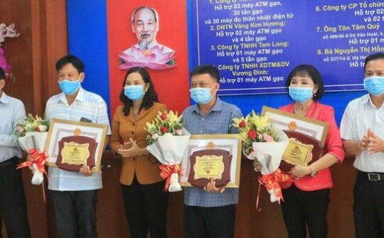 TP. Long Xuyên: Tất cả phường xã đều được hỗ trợ máy “ATM gạo”