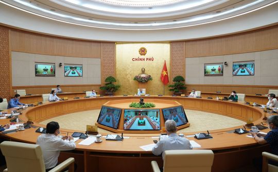 Thủ tướng họp Ban Chỉ đạo điều hành về giá