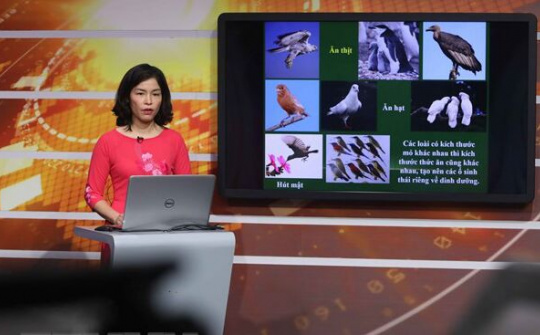 Dạy học trực tuyến thời COVID-19: Xu hướng toàn cầu