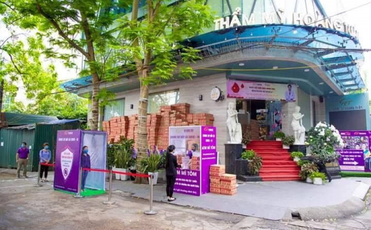 ATM mì tôm, trứng gà - Ấm lòng dân nghèo mùa dịch